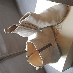 Nine West "Vintage America Collection" boots, Size 6 5